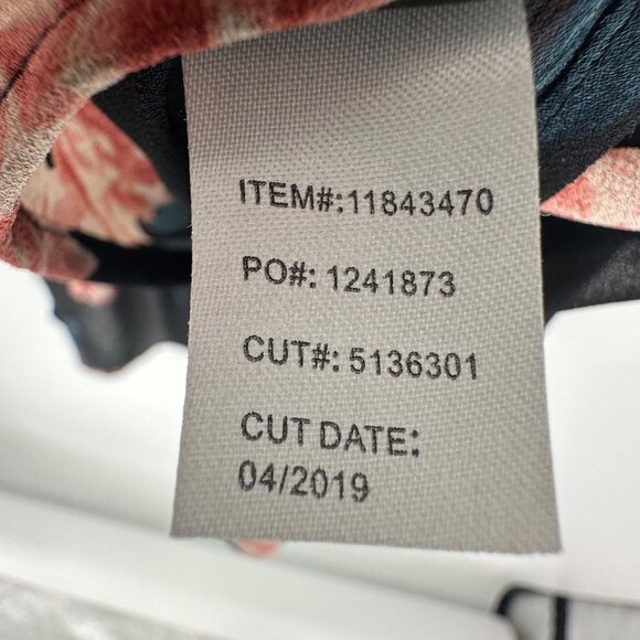 Torrid 0 Short Sleeve Button Up Sheer Tunic Top Black Floral High Low Hem Vneck - Picture 8 of 11